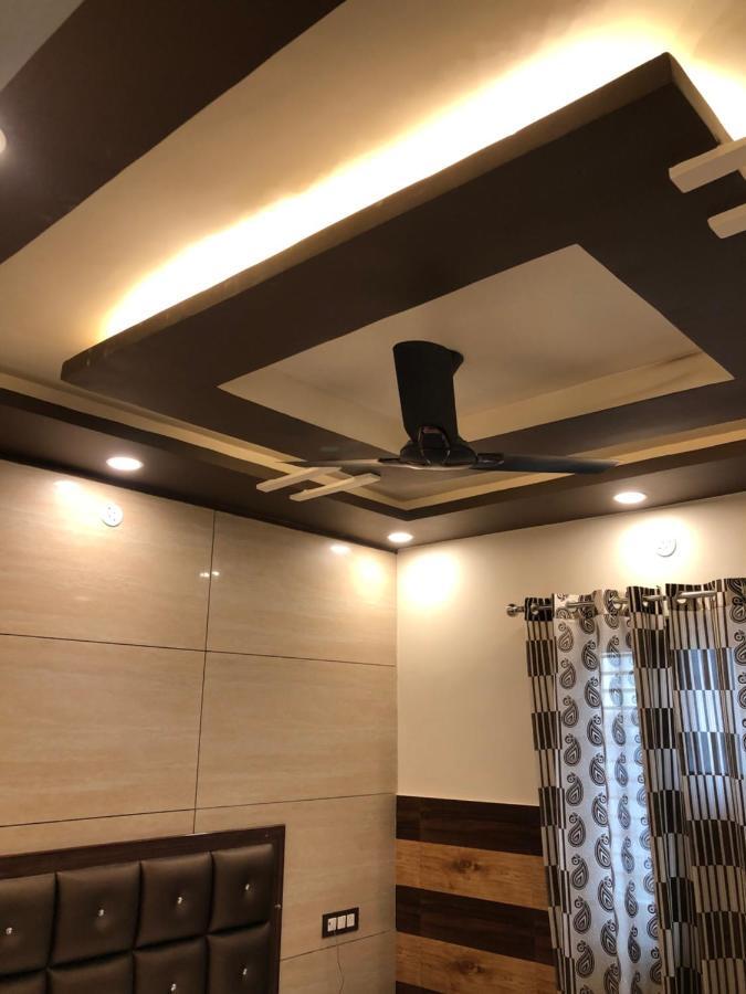 Hotel Famous Haridwar Exterior photo